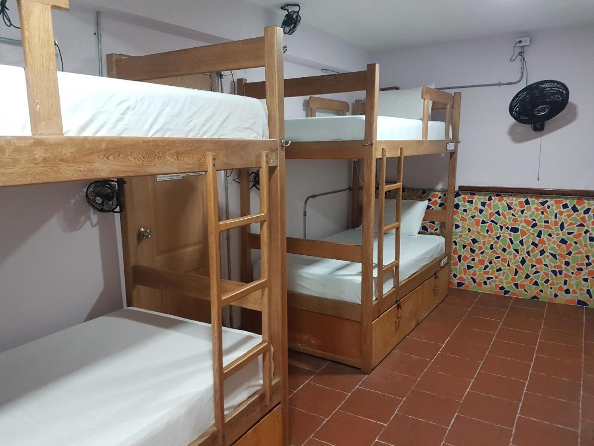 Purple Monkey Hostel Medellin